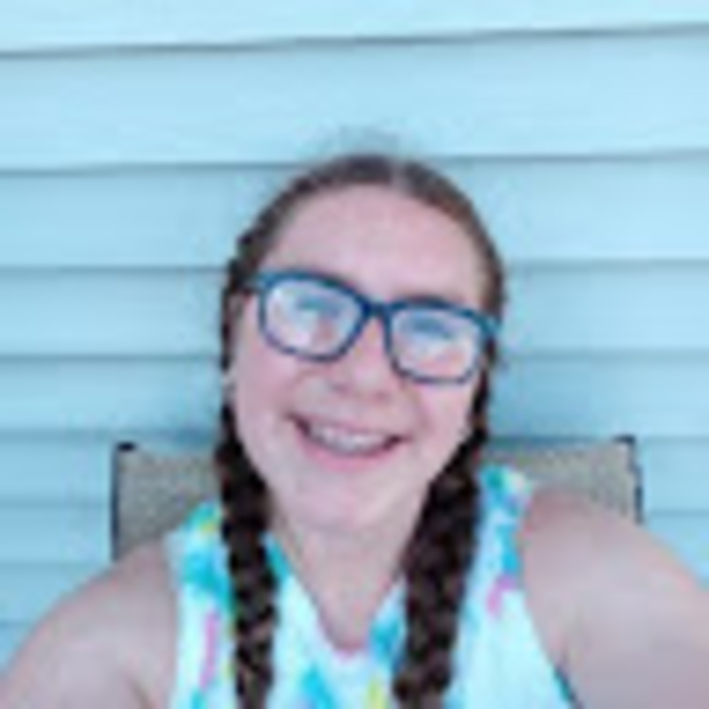 Meet your Posher, Carolyn